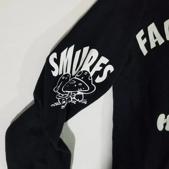 Smurfs Hoodie Hooded Sweatshirt Pullover Adult Size Small Mushrooms Back Graphic - Picture 8 of 11